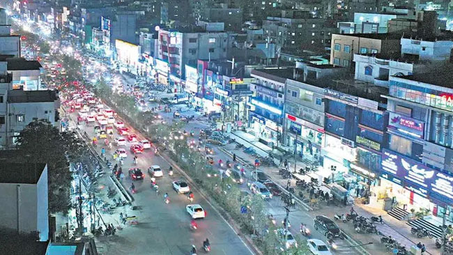 Hyderabad Bags Second Place In top 30 high streets in India!