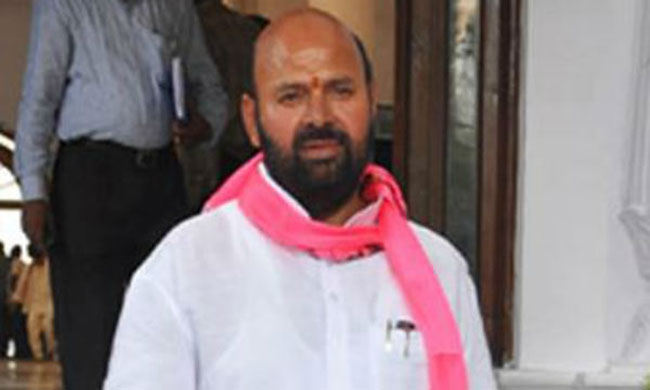 MLA Bursts Into Tears After Daughter Complains About Him!