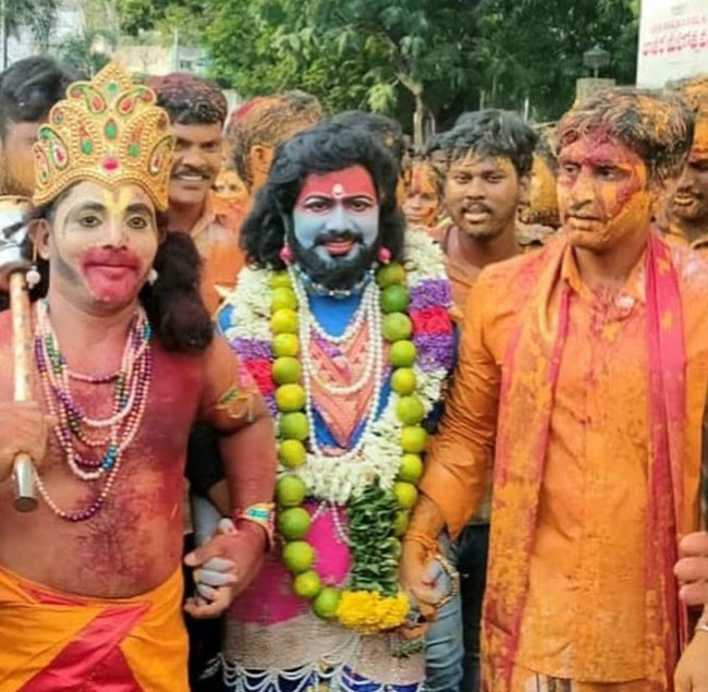 MP Aces Pushpas Matangi Look At Jatara!