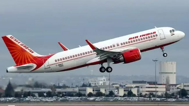 Pilots Forced Passengers To Stranded in Airport!