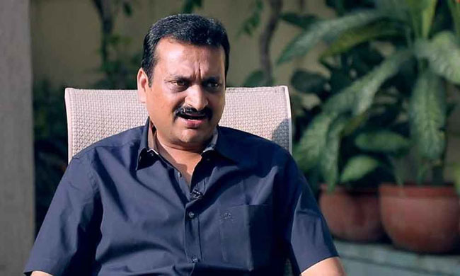 Bandla Ganesh Thinks Film On Ex- Maoist MLA Is A Good Idea!